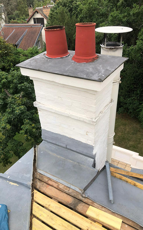 Des spécialistes au Vésinet (78110), Yvelines, pour la pose, la réparation et l’étanchéité du pied de cheminée