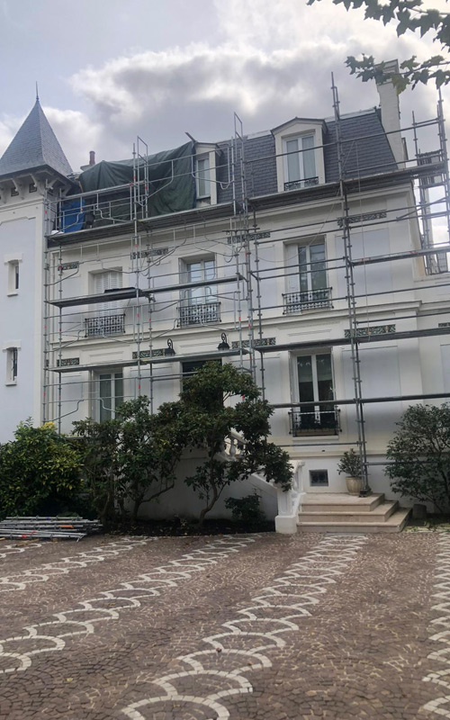 Ravalement de façade et peinture extérieure au Vésinet (78110) – Les Compagnons Moëllo, experts dans les Yvelines